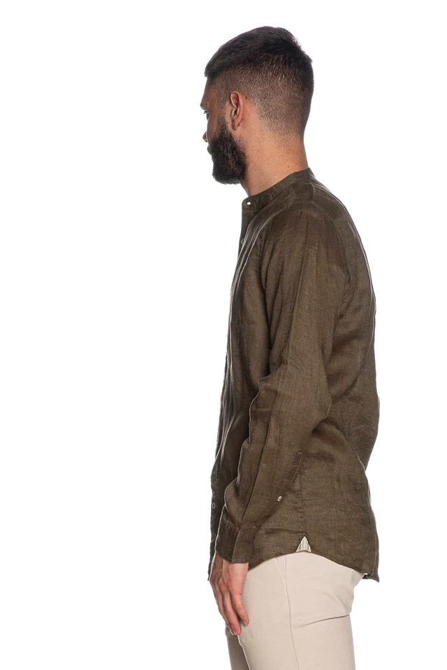 Camicia verde militare con Collo Coreana in 100% Lino 