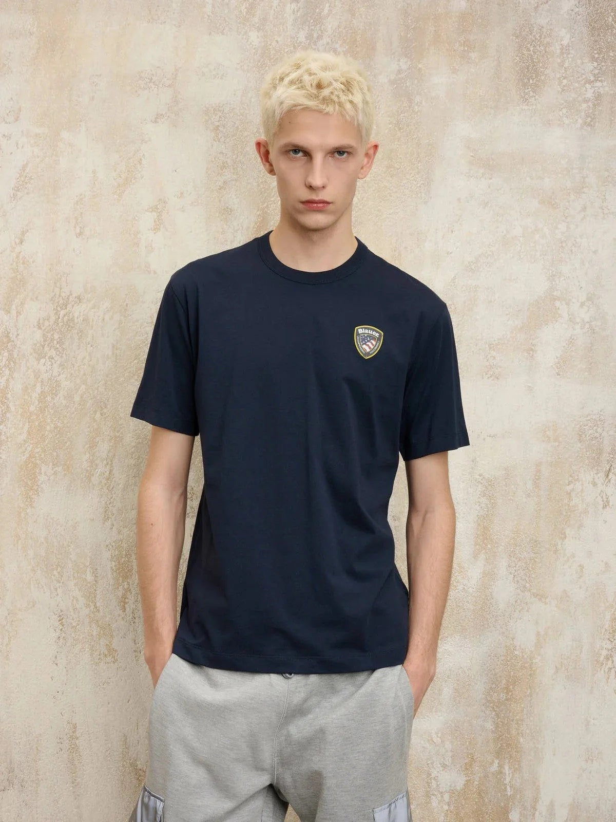 T-shirt "Faxon" Bianca con Logo Gommato Effetto 3D 