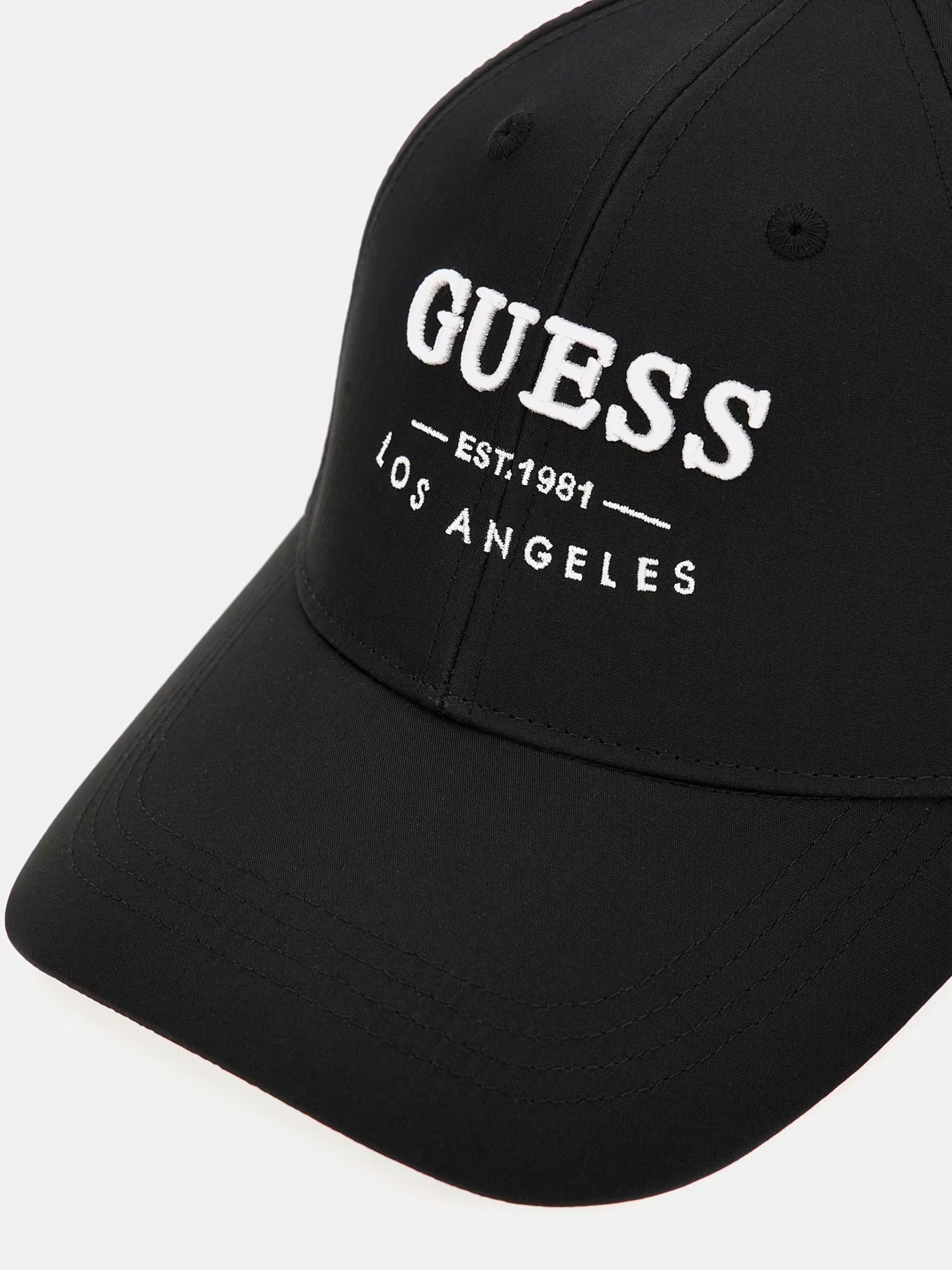 Cappellino Nero "Strave 4G" con Logo Guess Ricamato bianco 