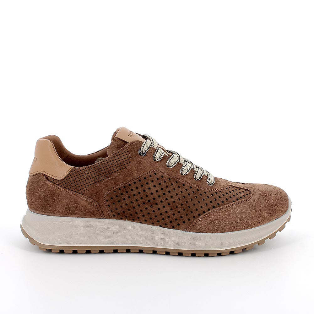 Sneakers Marroni da Uomo in Pelle Traforata con Suola Dentellata 