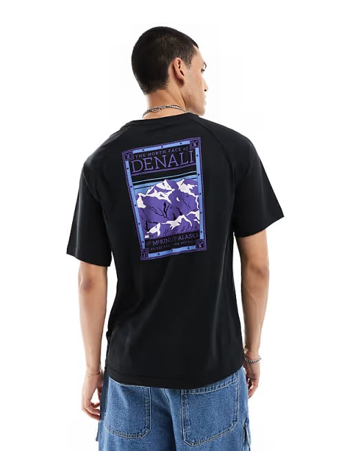 T-shirt Uomo nera con Grafica "Denali" Retro 